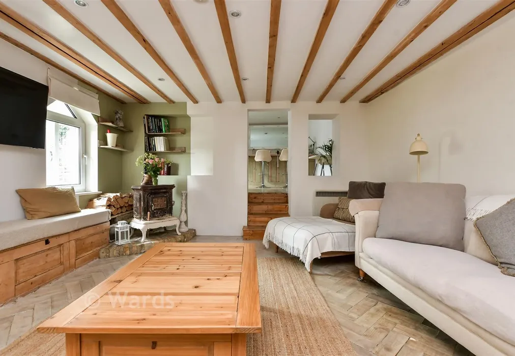 Lounge - Trinity Square, Margate, Kent - Wards of Kent