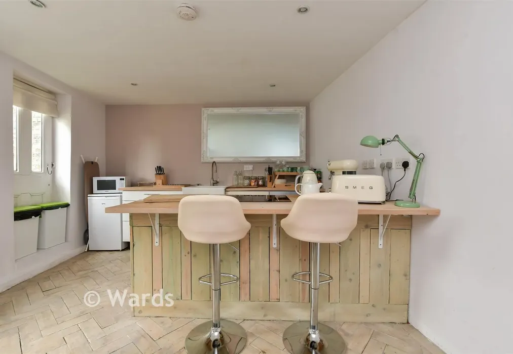 Kitchen/Diner - Trinity Square, Margate, Kent - Wards of Kent