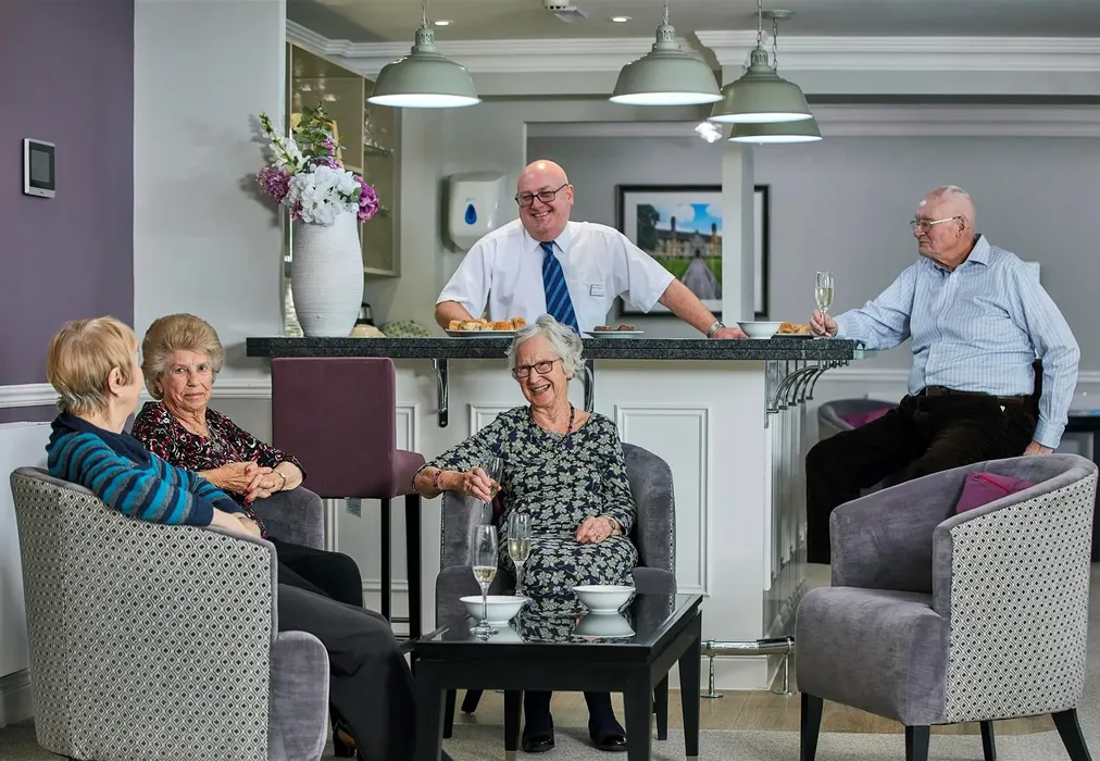 Communal Area - Garland Road, East Grinstead, West Sussex - Wards of Kent