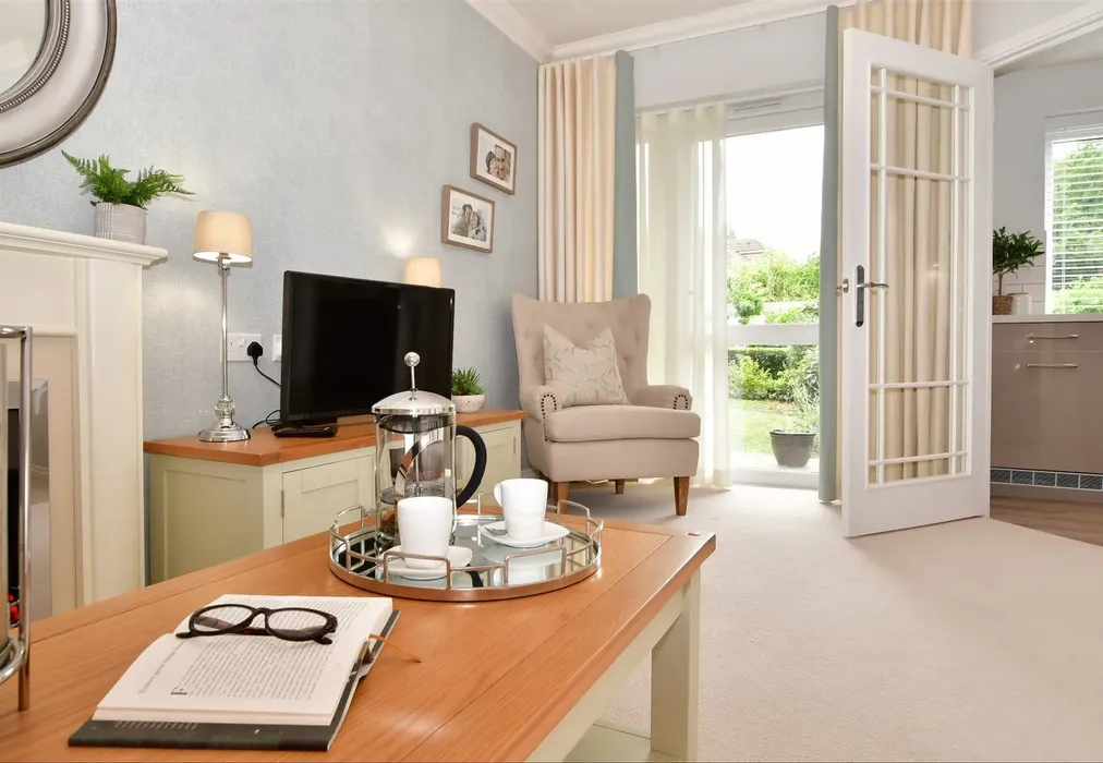 Lifestyle - Garland Road, East Grinstead, West Sussex - Wards of Kent