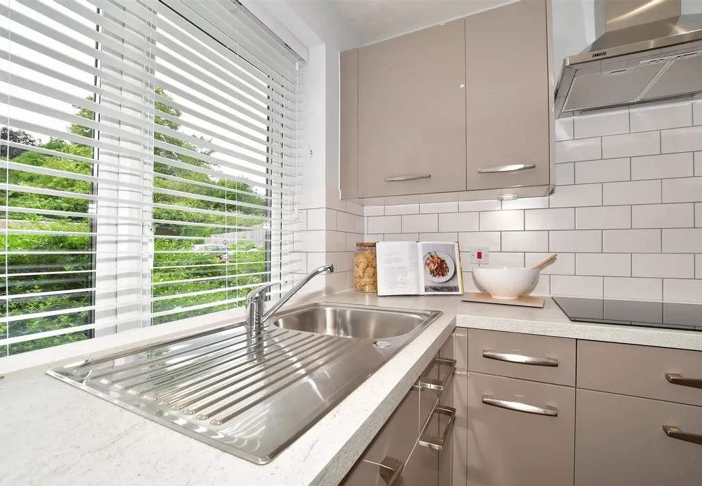 Lifestyle - Garland Road, East Grinstead, West Sussex - Wards of Kent