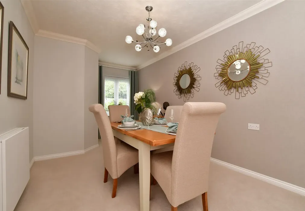 Dining Area - Garland Road, East Grinstead, West Sussex - Wards of Kent
