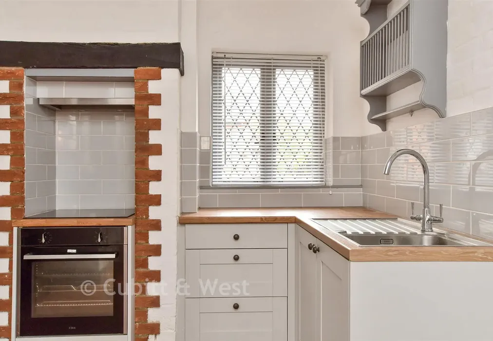 Internal Lifestyle Photograph - Maltravers Street, Arundel, West Sussex - Wards of Kent