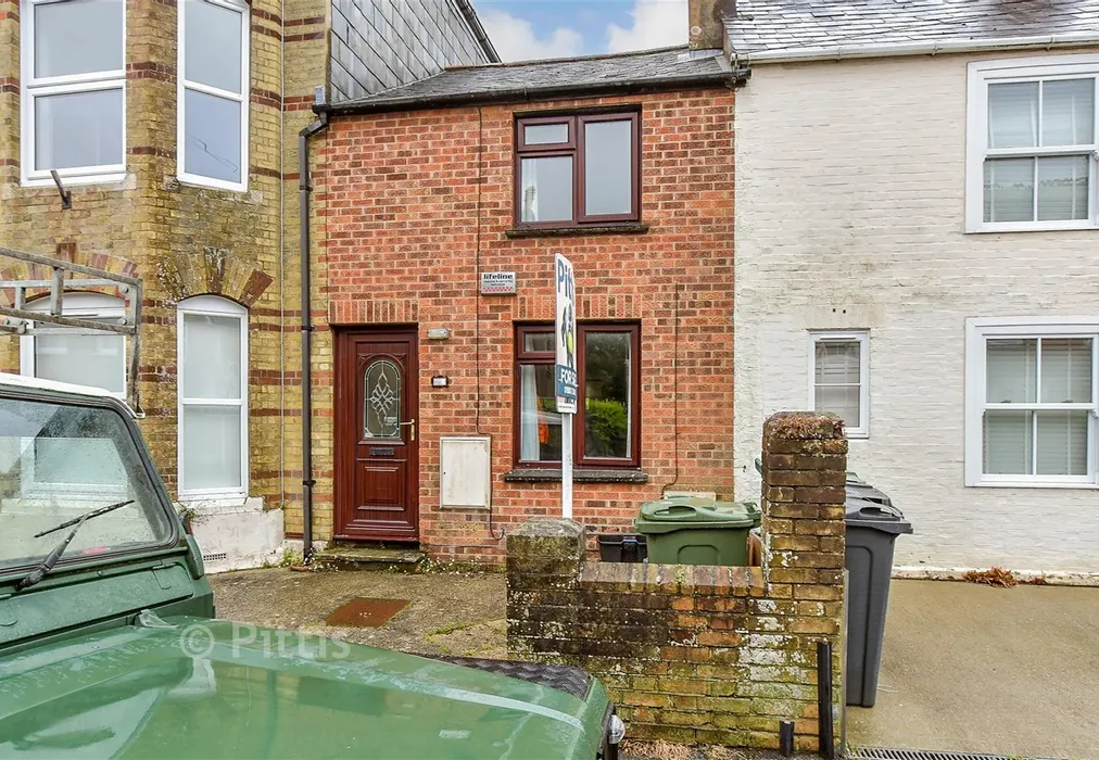 External (Web)* - Castle Road, Newport, Isle of Wight - Wards of Kent