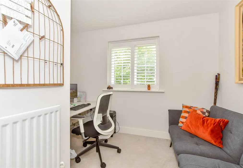 Bedroom 4 - The Boulevard, Bognor Regis, West Sussex - Wards of Kent
