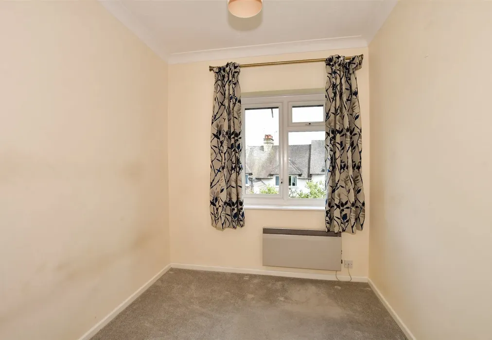 Bedroom 2 - Station Road, Dorking, Surrey - Wards of Kent