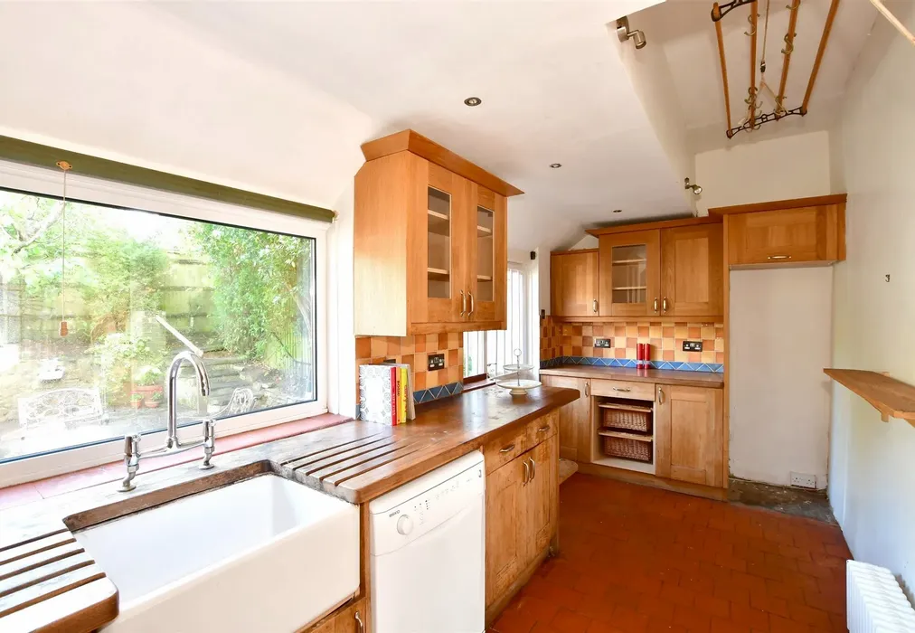 Kitchen. - Horsham Road, Handcross, West Sussex - Wards of Kent