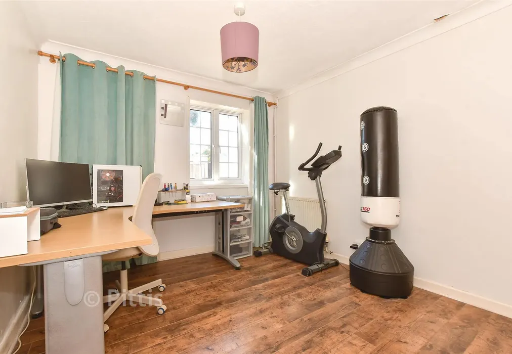 Study - High Street, Freshwater, Isle of Wight - Wards of Kent