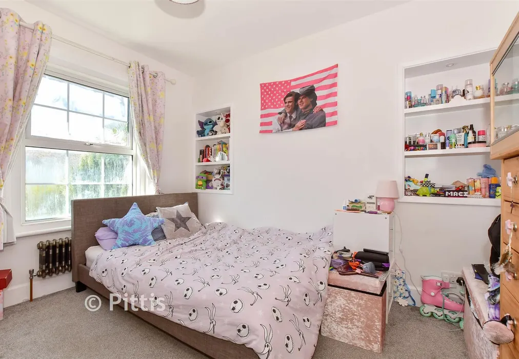 Bedroom 3 - High Street, Freshwater, Isle of Wight - Wards of Kent