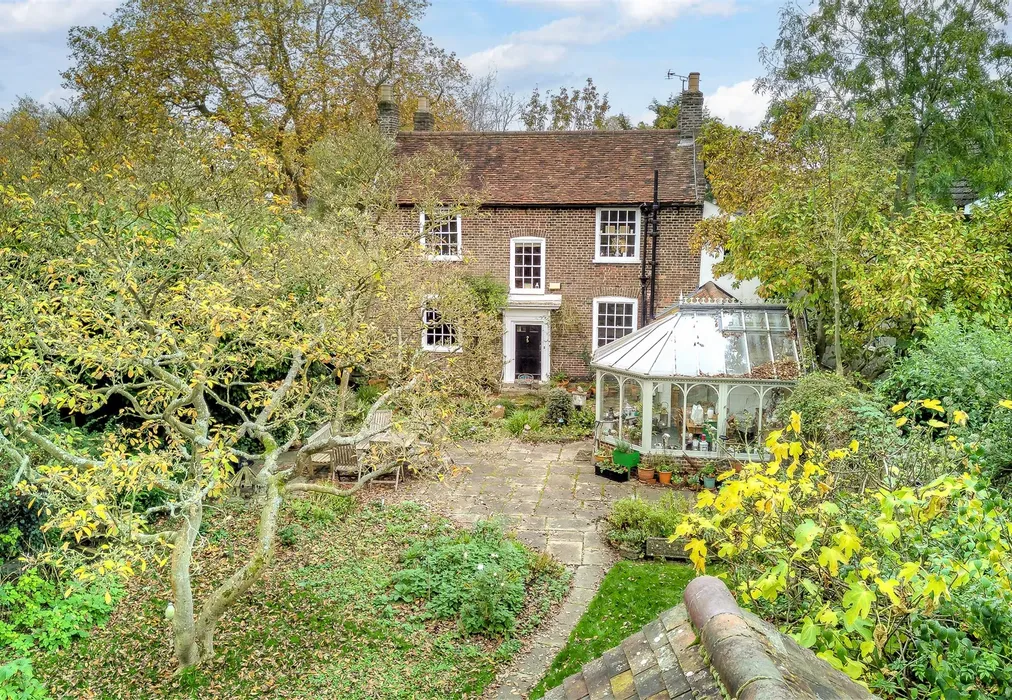 Front - Chapel Lane, Chigwell, Essex - Wards of Kent