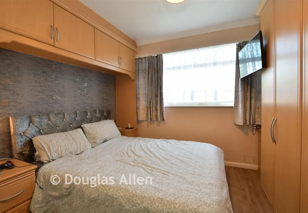 Bedroom 2 - Bell Farm Avenue, Dagenham, Essex - Wards of Kent