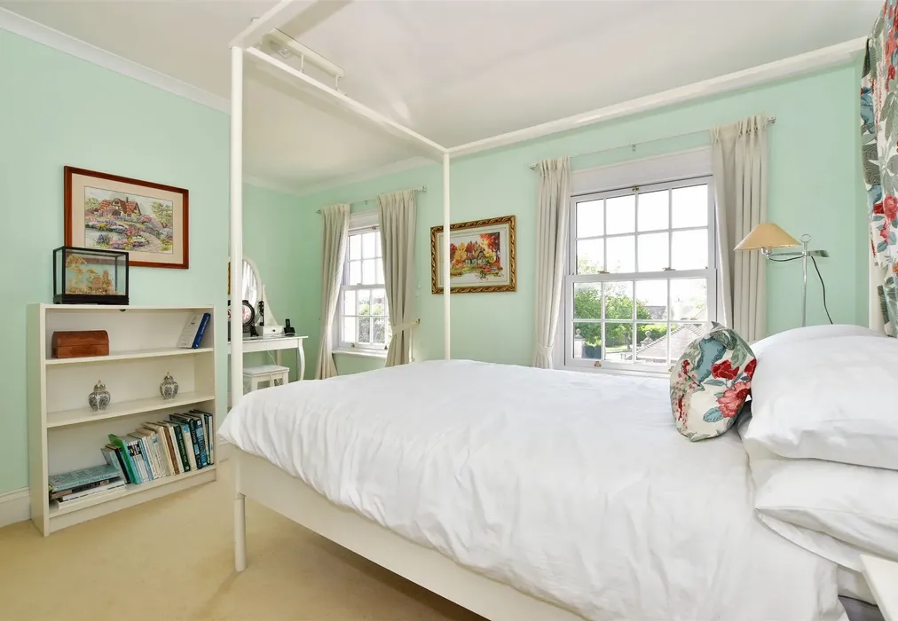 Bedroom 2 - Port La Salle, Bouldnor, Yarmouth, Isle of Wight - Wards of Kent