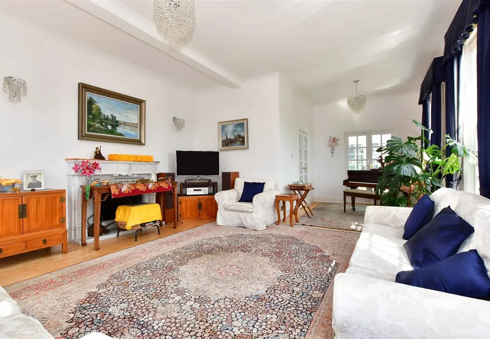 Lounge - Port La Salle, Bouldnor, Yarmouth, Isle of Wight - Wards of Kent