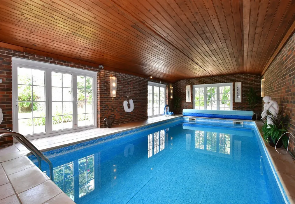 Swimming Pool - Port La Salle, Bouldnor, Yarmouth, Isle of Wight - Wards of Kent