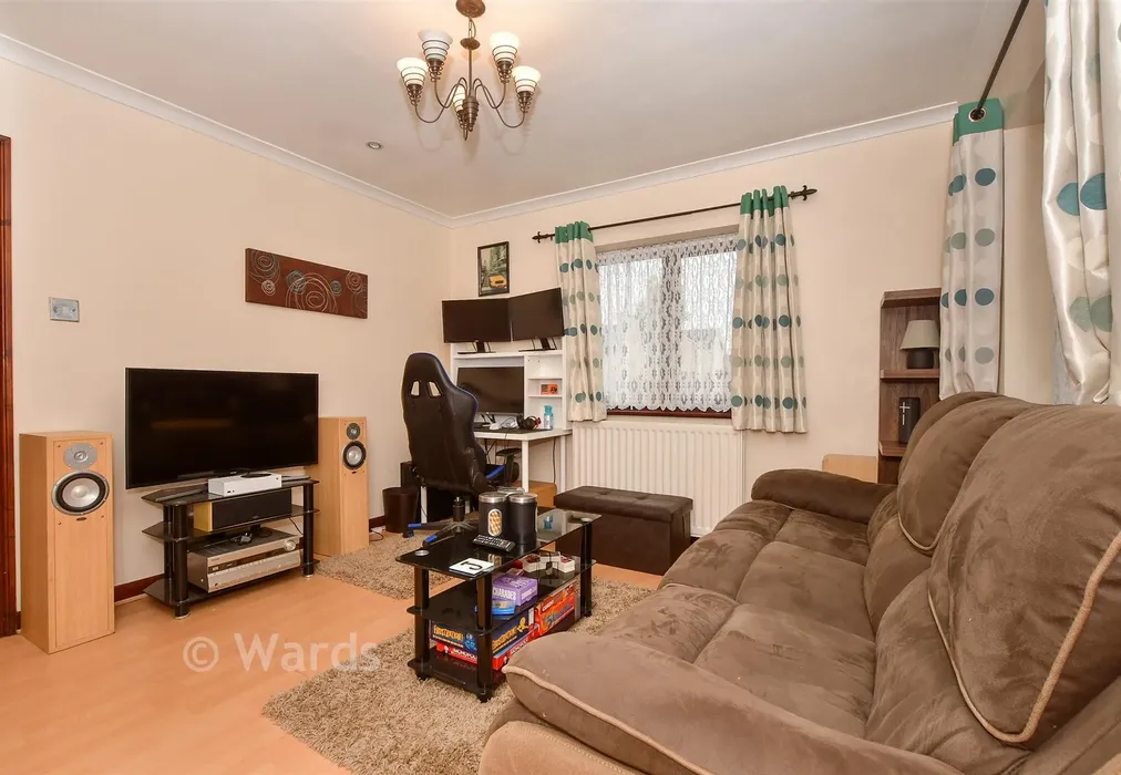 Lounge/Diner - Lee Road, Snodland, Kent - Wards of Kent