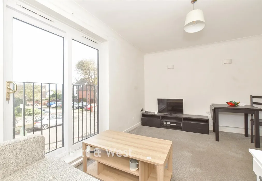 Lounge - Campbell Road, Bognor Regis, West Sussex - Wards of Kent