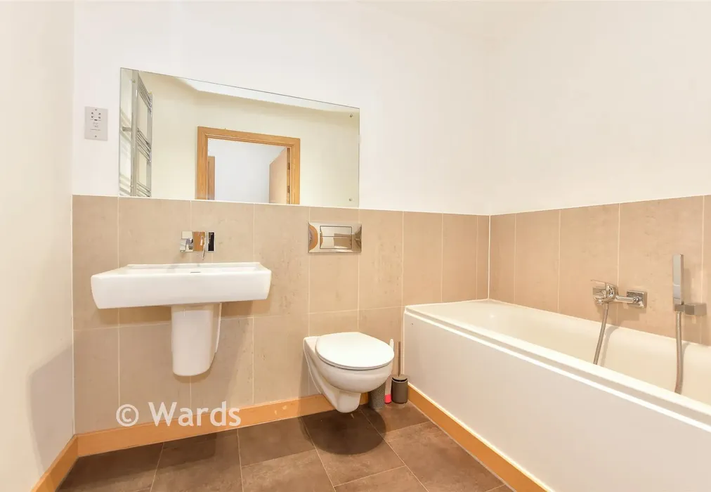 Bathroom - Belon Drive, Whitstable, Kent - Wards of Kent