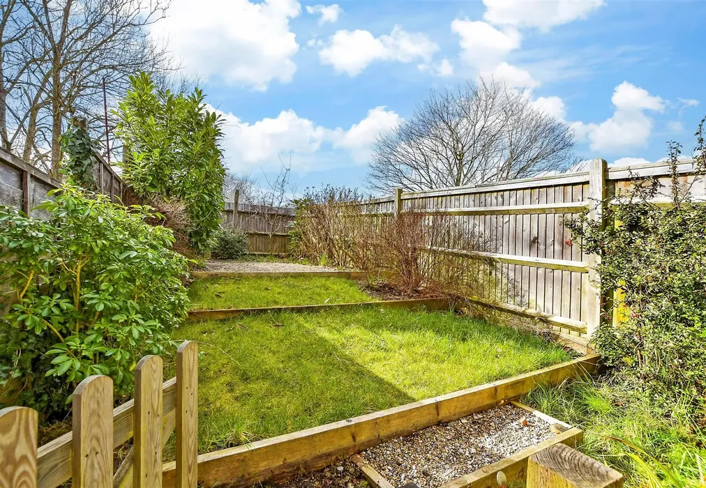 Rear Garden - Baltic Road, Tonbridge, Kent - Wards of Kent