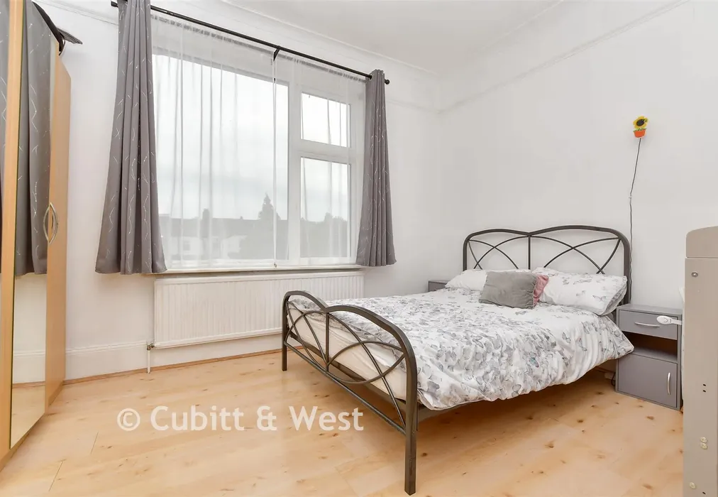 Bedroom - Clyde Road, East Croydon, Surrey - Wards of Kent