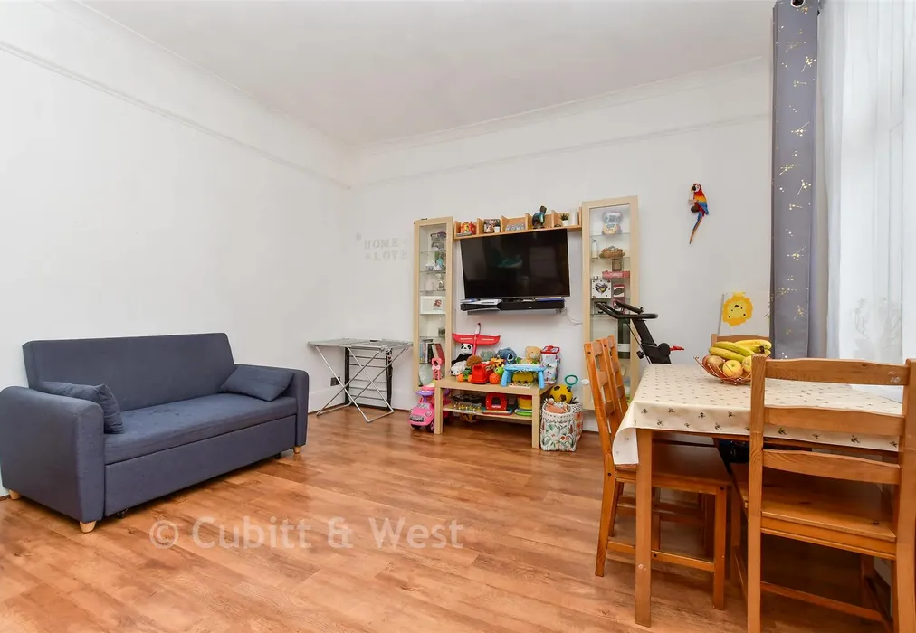 Lounge / Kitchen - Clyde Road, East Croydon, Surrey - Wards of Kent