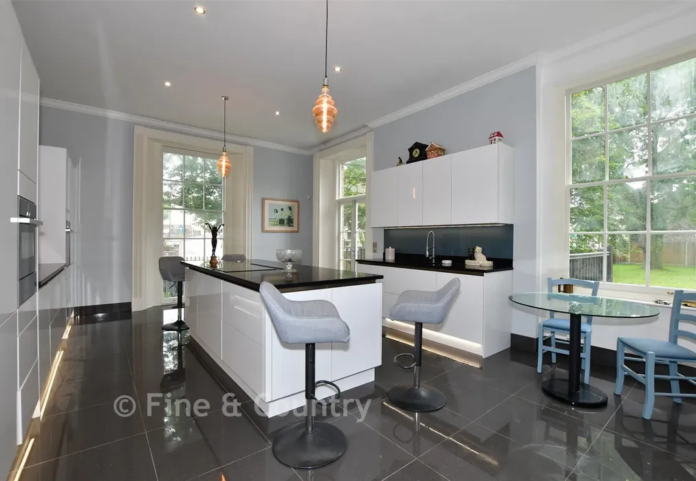 Kitchen - London Road, Dover, Kent - Wards of Kent