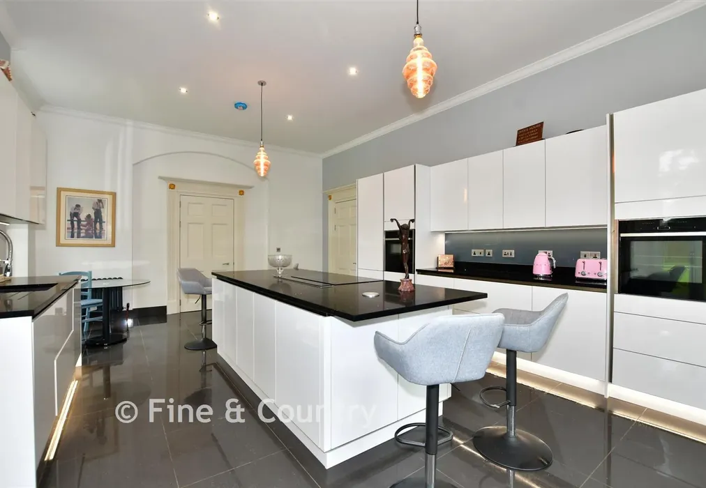 Kitchen - London Road, Dover, Kent - Wards of Kent