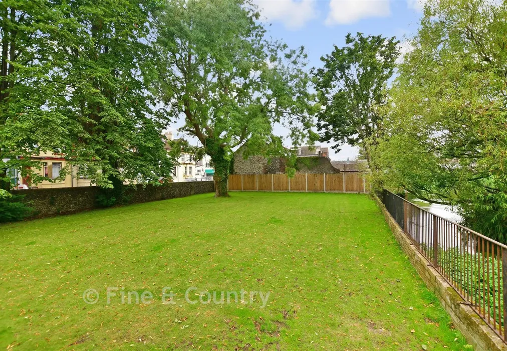 Rear Garden - London Road, Dover, Kent - Wards of Kent