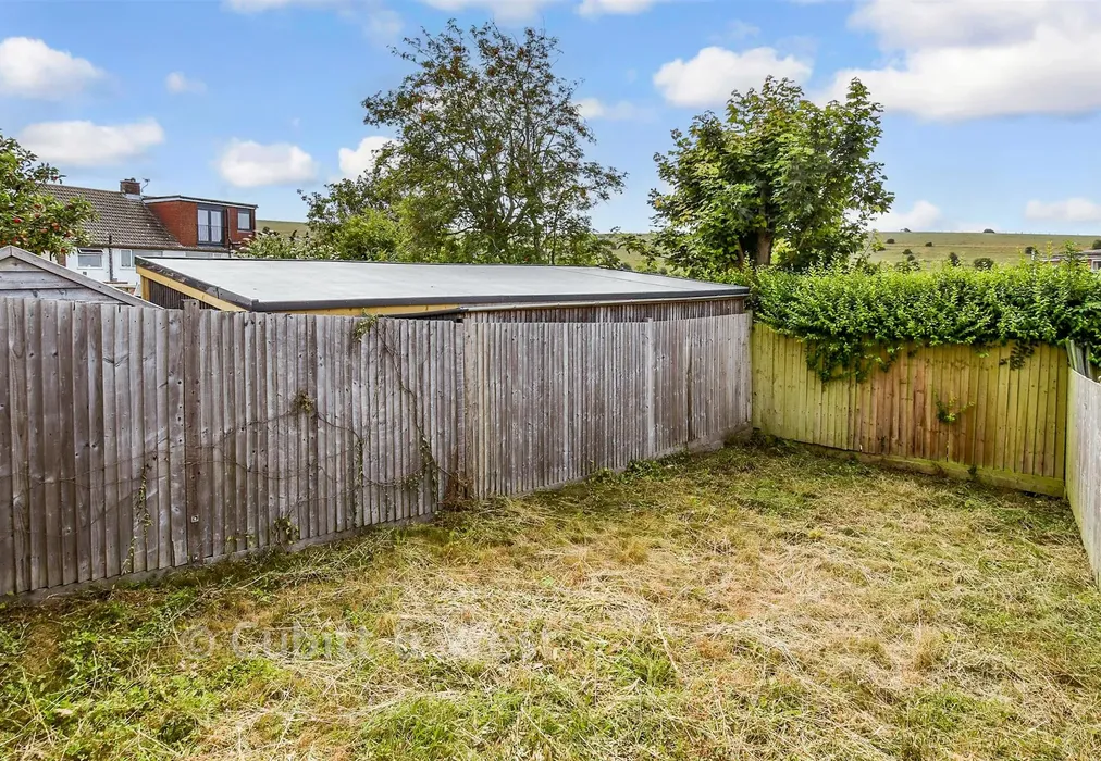 Rear Garden - Donnington Road, Woodingdean, Brighton, East Sussex - Wards of Kent