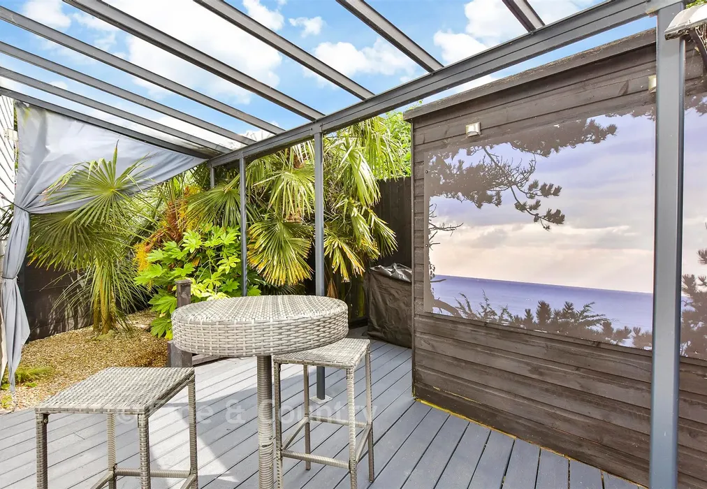 Garden*** - Steephill Court Road, Ventnor, Isle of Wight - Wards of Kent