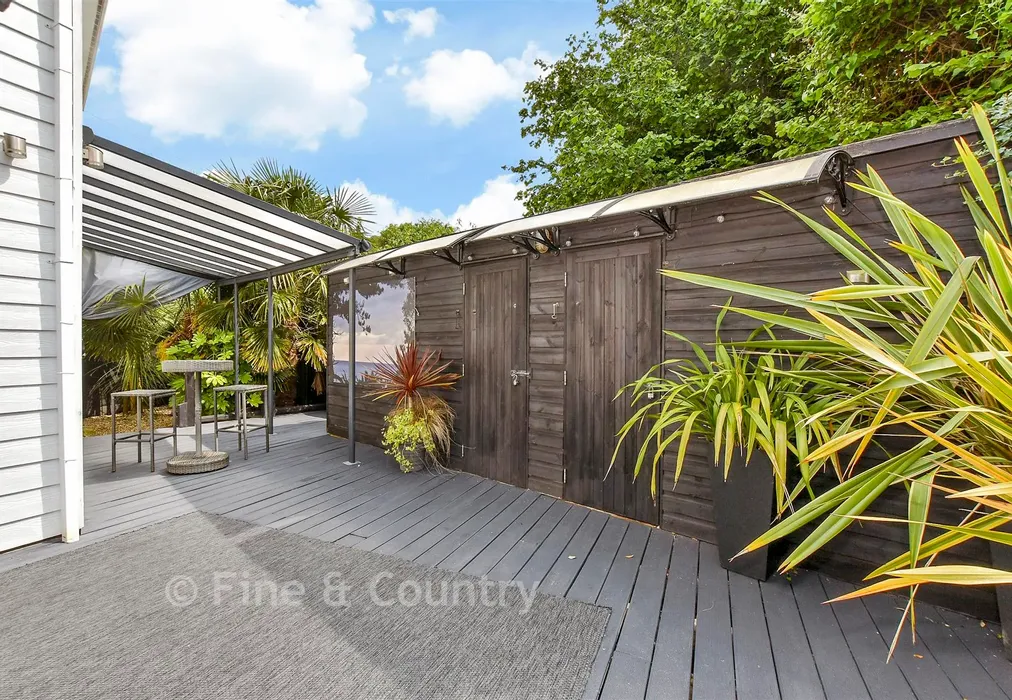 Garden*** - Steephill Court Road, Ventnor, Isle of Wight - Wards of Kent