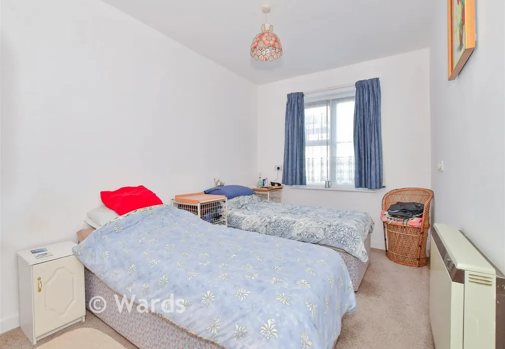 Bedroom 1 - Queen Street, Deal, Kent - Wards of Kent