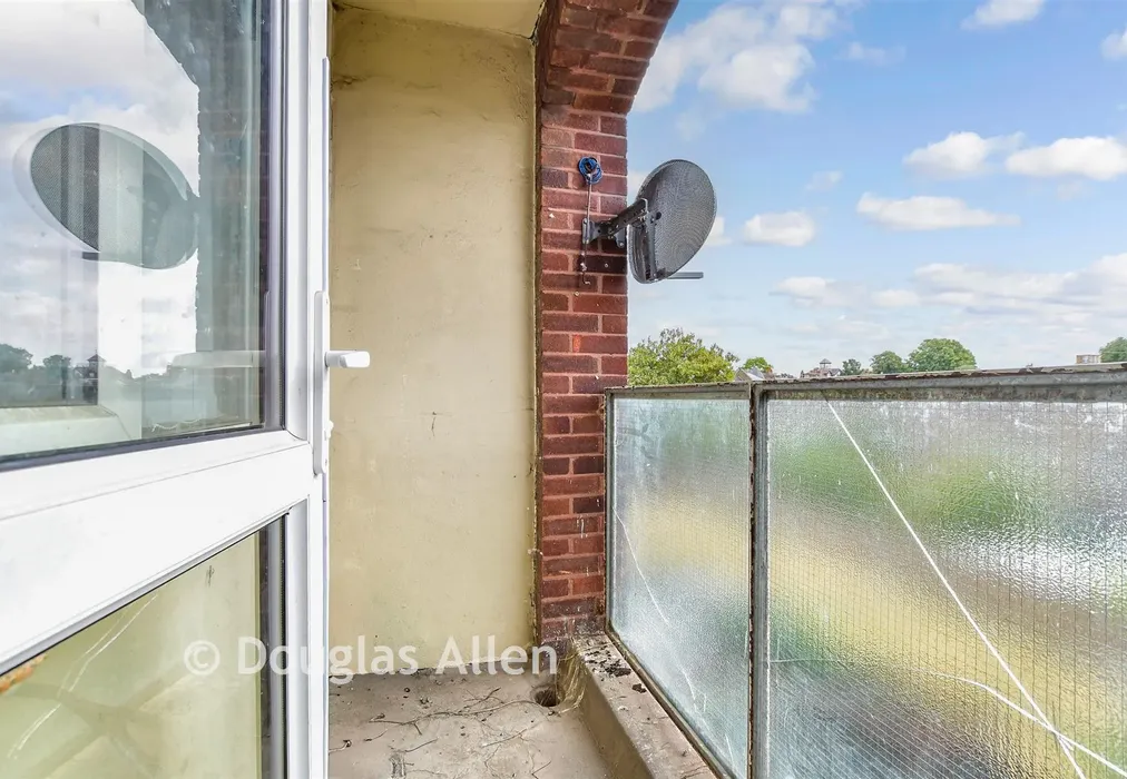 Balcony / Terrace - Dyson Road, London - Wards of Kent