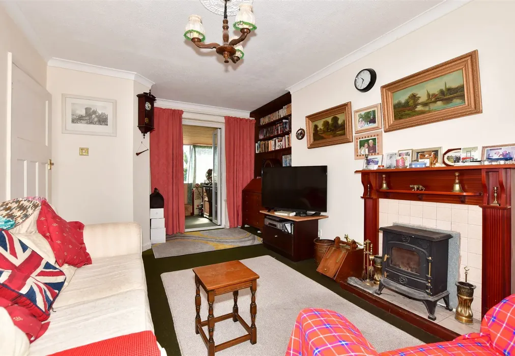 Lounge - Mill Lane, Northbourne, Deal, Kent - Wards of Kent