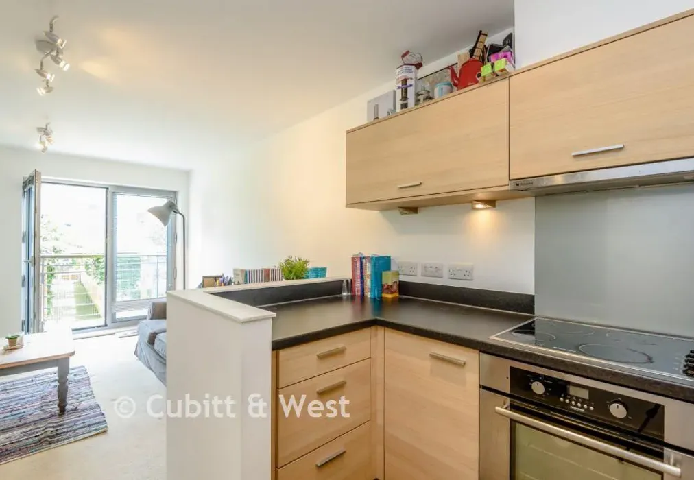 Kitchen - Admiralty Road, Portsmouth, Hampshire - Wards of Kent