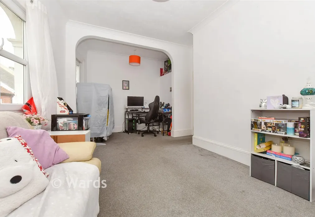 Lounge/Diner - High Street, Hythe, Kent - Wards of Kent