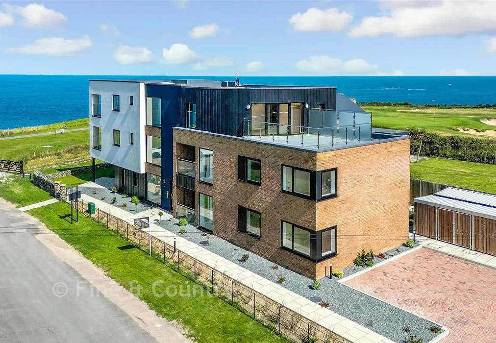 Aerial View - Ocean View, Fitzroy Avenue, Broadstairs, Kent - Wards of Kent