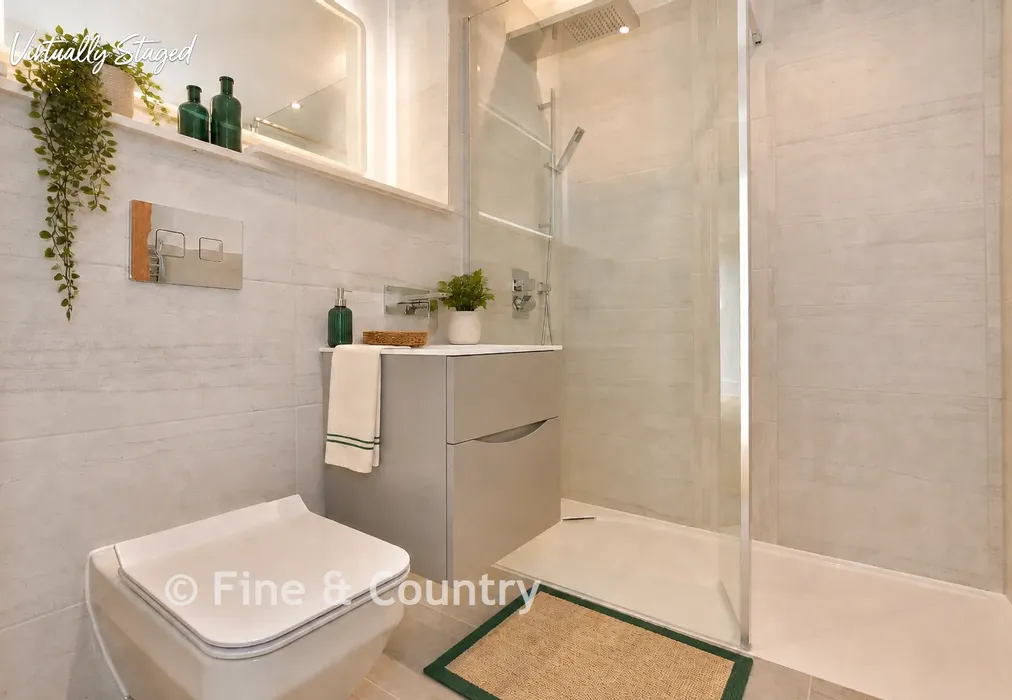 En Suite - Ocean View, Fitzroy Avenue, Broadstairs, Kent - Wards of Kent