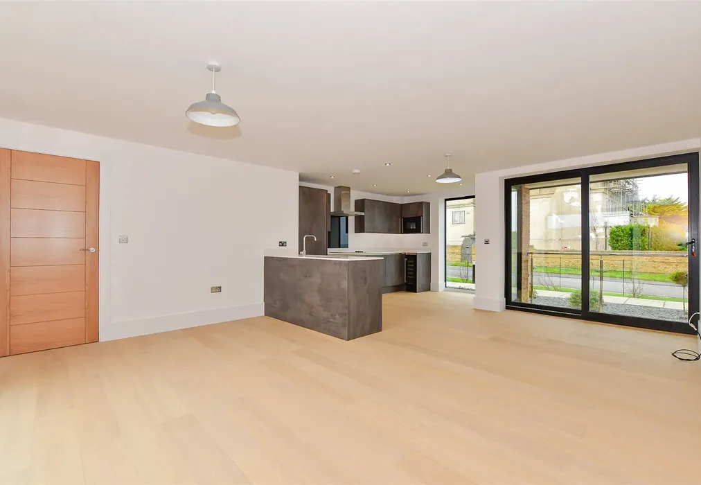 Lounge/Kitchen/ Diner - Ocean View, Fitzroy Avenue, Broadstairs, Kent - Wards of Kent