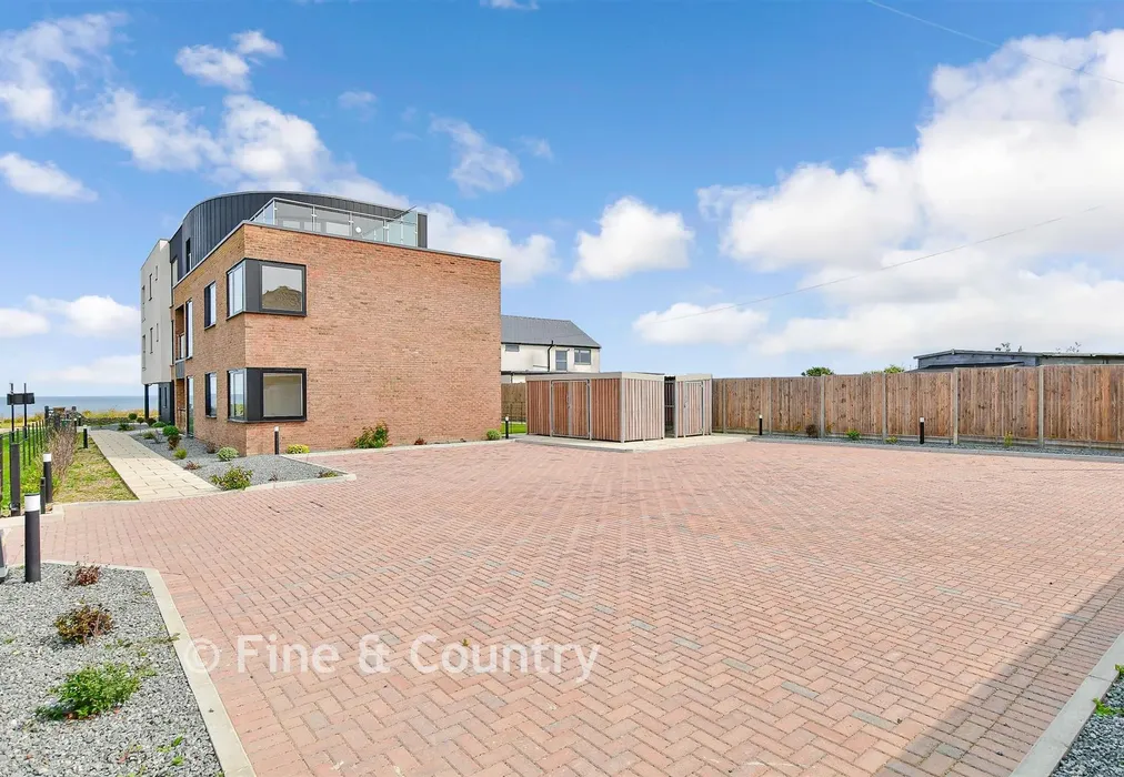 Driveway/Parking - Ocean View, Fitzroy Avenue, Broadstairs, Kent - Wards of Kent