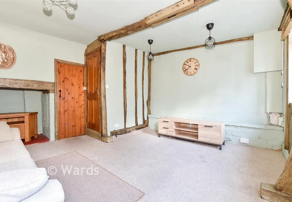 Lounge - High Street, Staplehurst, Tonbridge, Kent - Wards of Kent