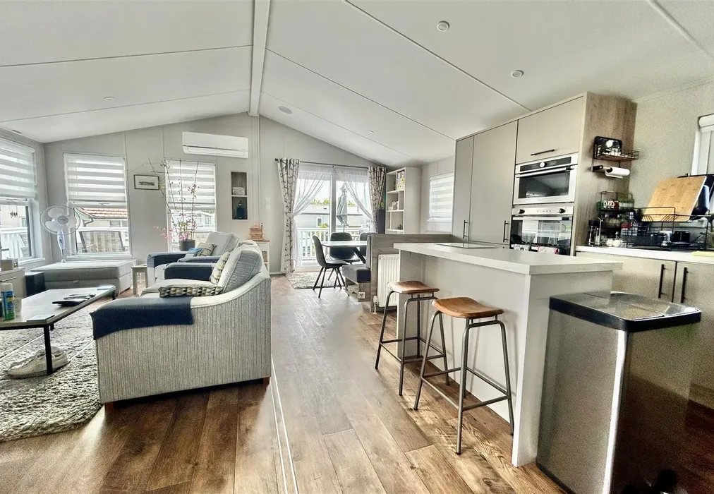 Lounge/Kitchen/Diner New - Way Hill, Minster, Ramsgate, Kent - Wards of Kent