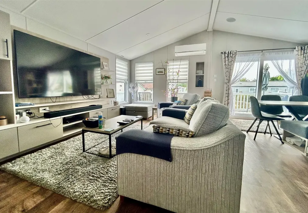 Lounge/Kitchen/Diner New - Way Hill, Minster, Ramsgate, Kent - Wards of Kent