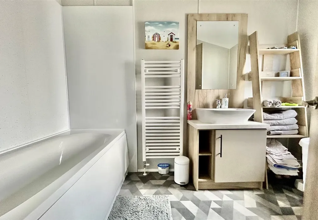 Bathroom New - Way Hill, Minster, Ramsgate, Kent - Wards of Kent