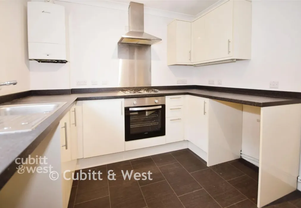 Kitchen - Tarrant Wharf, Arundel, West Sussex - Wards of Kent