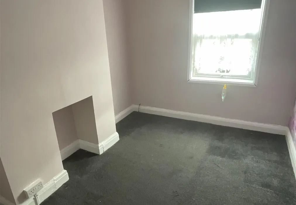 Bedroom - Clifton Gardens, Cliftonville, Margate, Kent - Wards of Kent