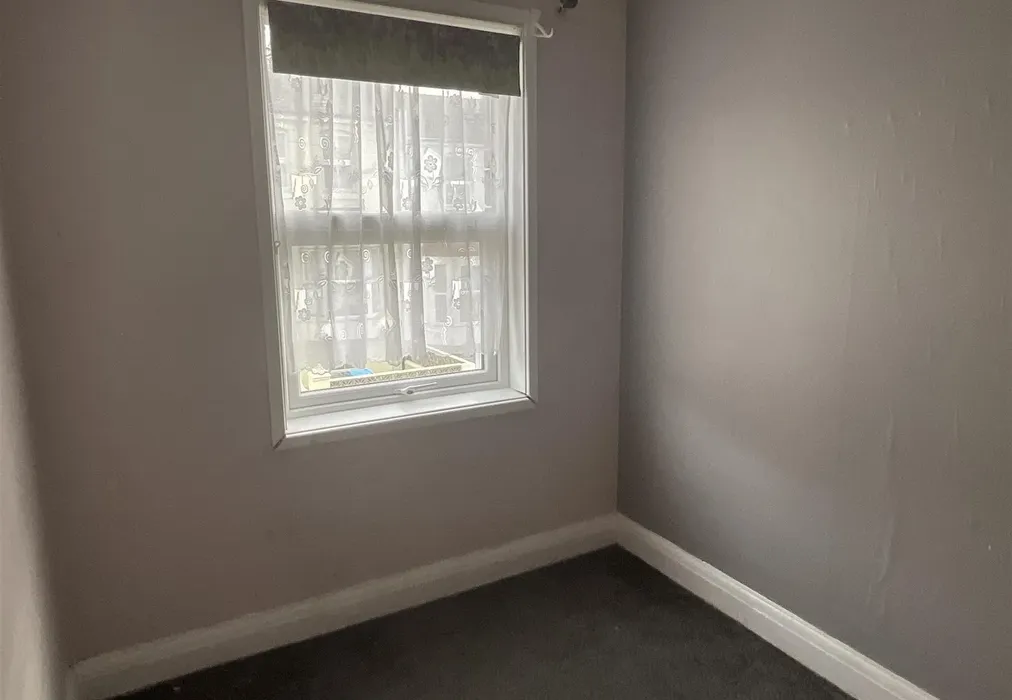Bedroom - Clifton Gardens, Cliftonville, Margate, Kent - Wards of Kent