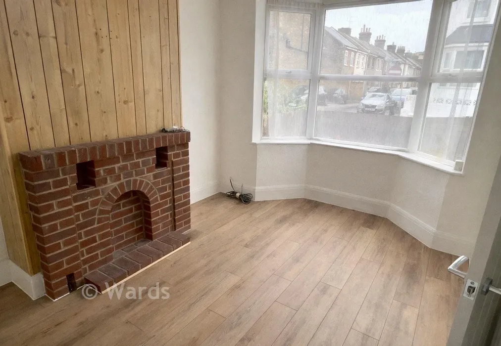 Lounge - Clifton Gardens, Cliftonville, Margate, Kent - Wards of Kent