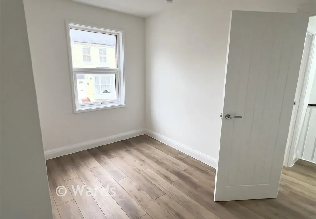 Bedroom 1 - Clifton Gardens, Cliftonville, Margate, Kent - Wards of Kent