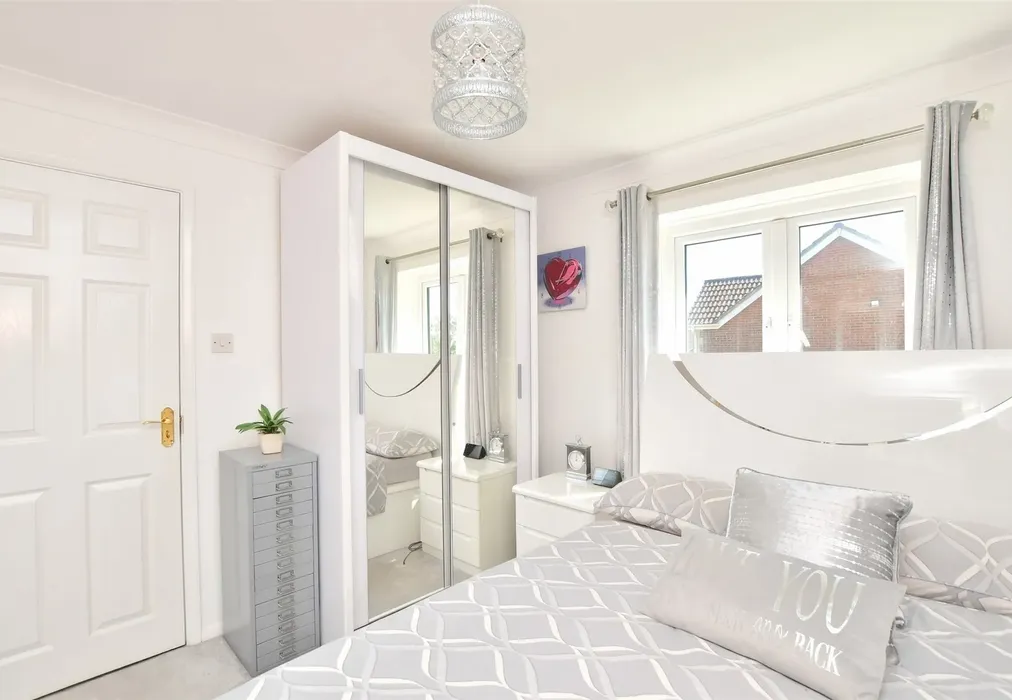Bedroom 2 - Ladies Mile Road, Patcham, East Sussex - Wards of Kent