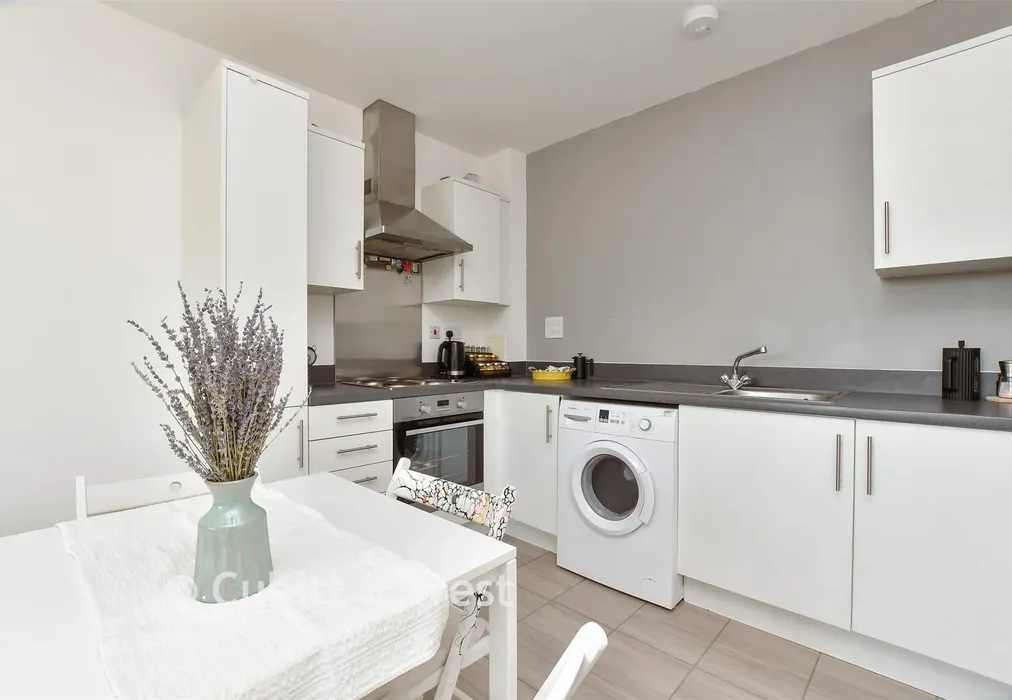 Lounge / Kitchen - London Road, Wallington, Surrey - Wards of Kent